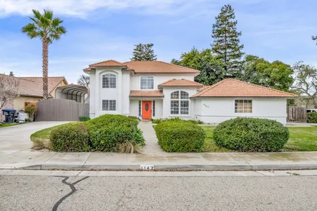 House for Sale at 1147 N Crenshaw Street, Visalia,  CA 93291