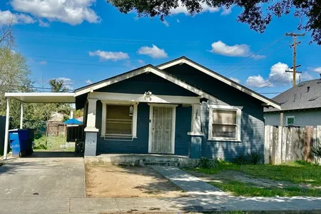 House for Sale at 3459 E Lowe Avenue, Fresno,  CA 93702-4031