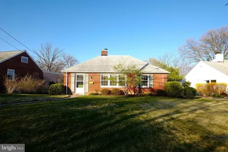 House for Sale at 1313 Bayliss Dr, Alexandria,  VA 22302