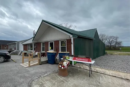 Commercial for Sale at 4223 Bowling Green Road, Franklin,  KY 42134