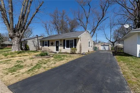 House for Sale at 916 Sharon Drive, Jeffersonville,  IN 47130