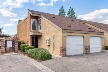 Condo for Sale at 7166 N Fruit Avenue #178, Fresno,  CA 93711-0756