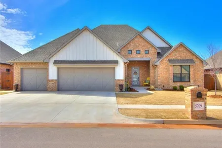 Unit for sale at 5709 Gold Stone Court, Mustang, OK 73064
