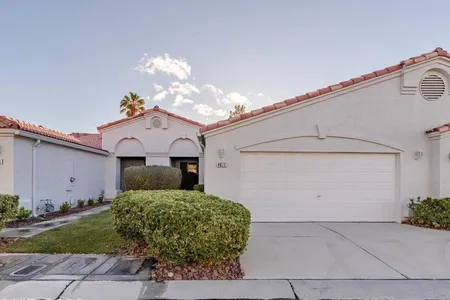 Townhouse for Sale at 4872 Sail Point Street, Las Vegas,  NV 89147