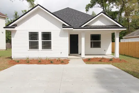 House for Sale at 50 Comanche, Crawfordville,  FL 32327