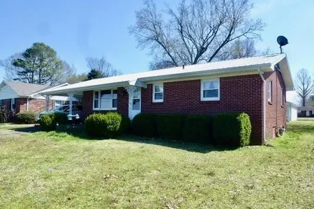 Unit for sale at 1005 West 5th Street, Fulton, KY 42041