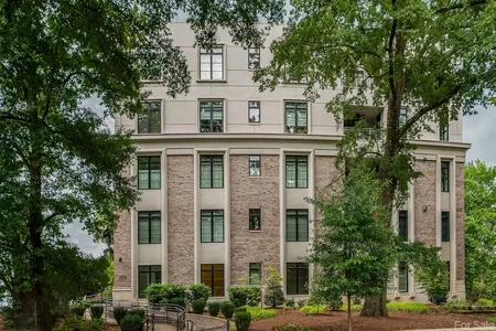 Condo for Sale at 1333 Queens Road #C2, Charlotte,  NC 28207