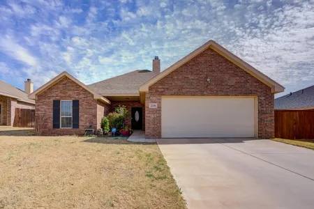 Unit for sale at 2116 101st Street, Lubbock, TX 79423