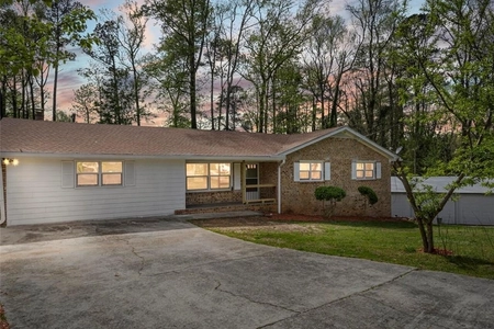 1041 Driskell Ct, Austell, GA