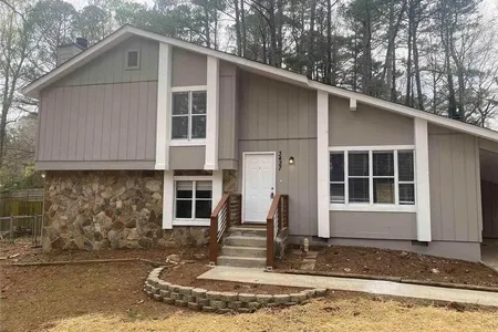 Unit for sale at 3427 Stonewall Drive, Kennesaw, GA 30152