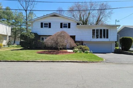 House for Sale at 7 Clarendon Place, Greenburgh,  NY 10583