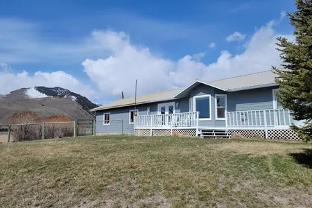 House for Sale at 117 Perreau Creek Road, Salmon,  ID 83467