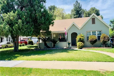 House for Sale at 6065 Riverside Avenue, Riverside,  CA 92506
