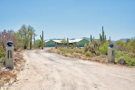 House for Sale at 5295 W Greenock Drive, Tucson,  AZ 85742