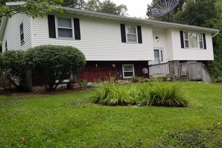 229 Marshman Rd, Chenango Forks, NY