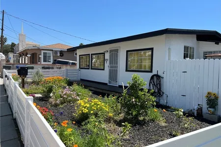 Unit for sale at 1890 East 20th Street, Signal Hill, CA 90755