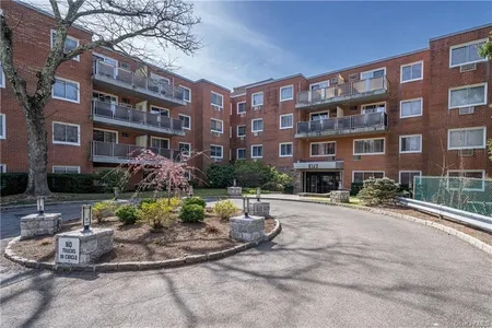 Co-Op for Sale at 372 Central Park Avenue #1C, Greenburgh,  NY 10583