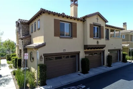 Townhouse for Sale at 23900 Brescia Drive, Valencia,  CA 91354