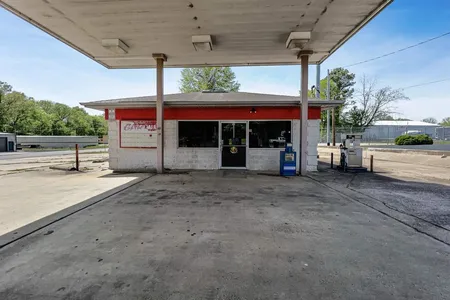 Unit for sale at 636 South 4th Street, Murray, KY 42071