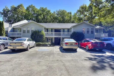 Unit for sale at 1891 Brian Way, Decatur, GA 30033