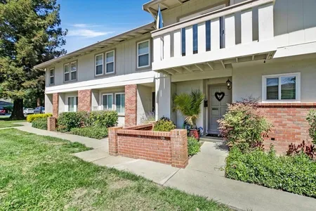 Townhouse for Sale at 1810 Wildbrook Ct #D, Concord,  CA 94518