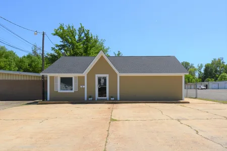 Unit for sale at 1247 Nelle Street, Tupelo, MS 38801
