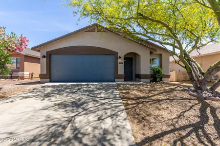 House for Sale at 7977 S Lennox Lane, Tucson,  AZ 85747