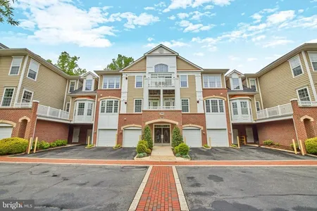 Condo for Sale at 7880 Rolling Woods Ct #2M8, Springfield,  VA 22152
