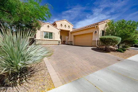 House for Sale at 8720 W Saguaro Moon Road, Marana,  AZ 85653
