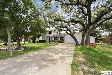 House for Sale at 27 El Conejo Trail, Wimberley,  TX 78676
