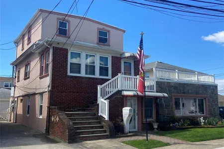 Multifamily for Sale at 5 Hastings Road, Island Park,  NY 11558