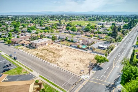 Multifamily for Sale at 1803 Sunset Avenue, Madera,  CA 93637-2904