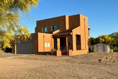 House for Sale at 2530 E Skywatchers Drive, Vail,  AZ 85641