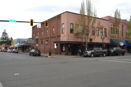 Unit for sale at 234 Southwest 6th Street, Grants Pass, OR 97526