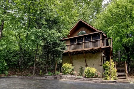 Unit for sale at 334 Greenwood Way, Pigeon Forge, TN 37863