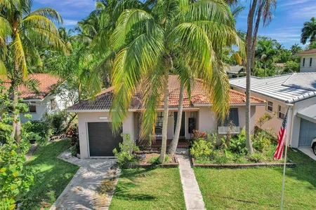 House for Sale at 1111 Adams St, Hollywood,  FL 33019
