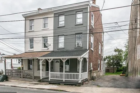 House for Sale at 220 Pearl St, Norristown,  PA 19401