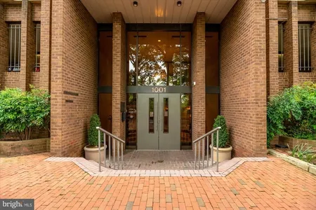 Condo for Sale at 1001 26th St Nw #305, Washington,  DC 20037