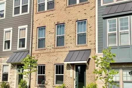 Townhouse for Sale at 307 Nebeiolo Ter Se, Leesburg,  VA 20175