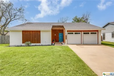 House for Sale at 1904 Greyson Drive, Round Rock,  TX 78664