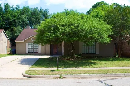 Unit for sale at 3401 Woodlark Drive, Fort Worth, TX 76123