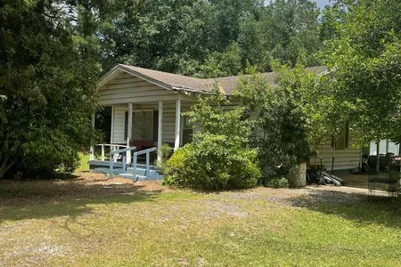 House for Sale at 351 W Ty Ty Sparks Rd, Ty Ty,  GA 31794