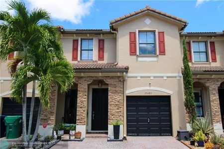 Townhouse for Sale at 23487 Sw 113th Pl #23487, Homestead,  FL 33032