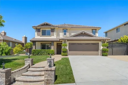 House for Sale at 28625 Deer Springs Drive, Saugus,  CA 91390