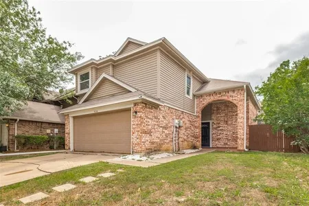 Unit for sale at 914 Ramblewood Drive, Lewisville, TX 75067