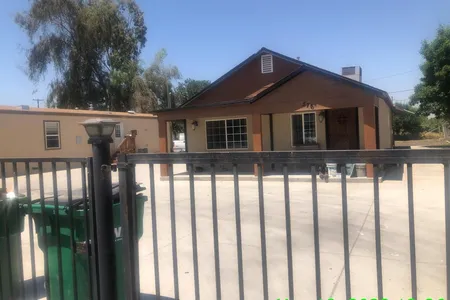 House for Sale at 576 W Matheny Avenue, Tulare,  CA 93274