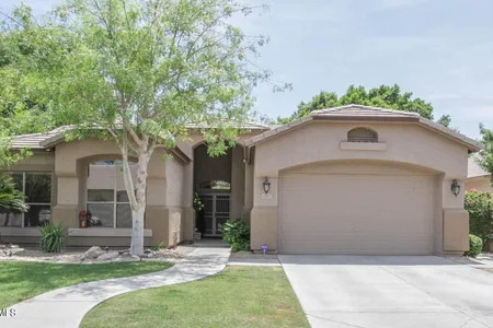 House for Sale at 6563 W Piute Avenue, Glendale,  AZ 85308