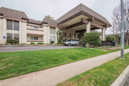Condo for Sale at 4919 N Millbrook Avenue #104, Fresno,  CA 93726-0703