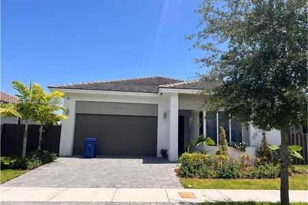 House for Sale at 15274 Sw 176th Ln, Miami,  FL 33187