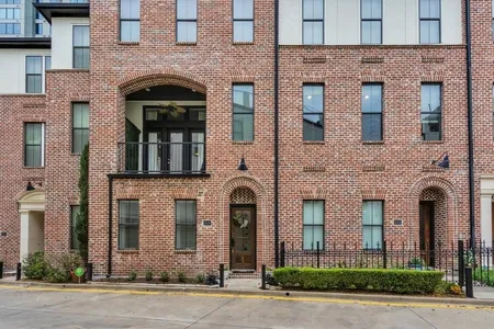 Townhouse for Sale at 2121 Diversey Street, Dallas,  TX 75201